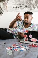 game crypto Debet